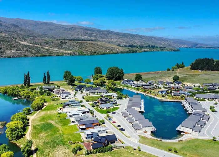 Lake Resort By Marsden